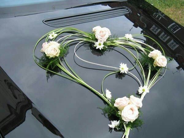 Décoration fleurale voiture - 1