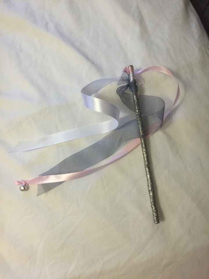 Baguette de fée sortie église 