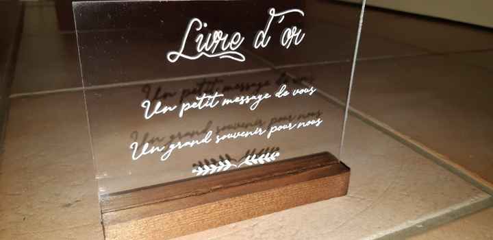 Écriteau pour le livre d'or 