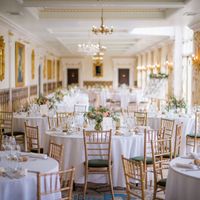 Dispositions tables salle étroite - 1