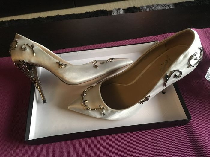 Chaussures à talon (thème zelda) - 1