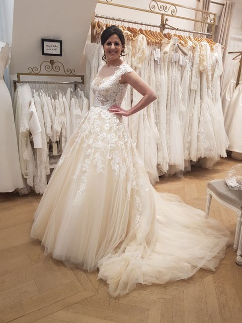 Robe Nicole Spose - 1