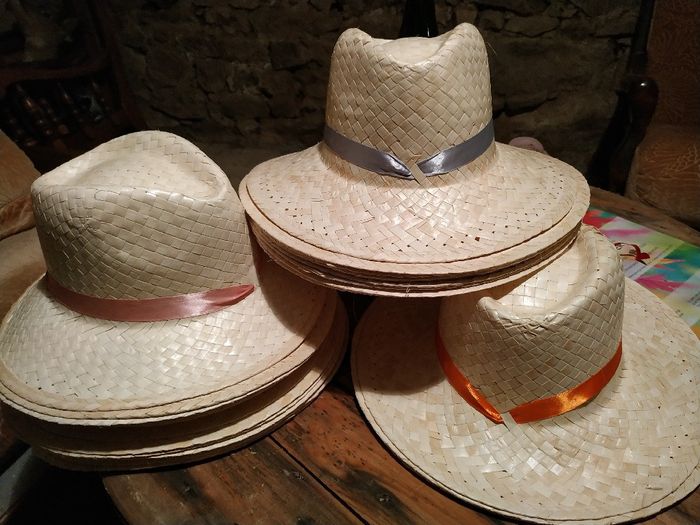 Mariages à chapeaux 3