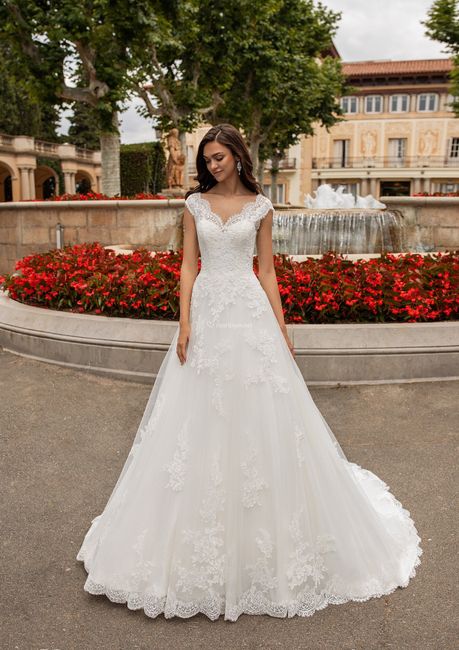 Choisis la robe de tes rêves sur notre catalogue 👰 28