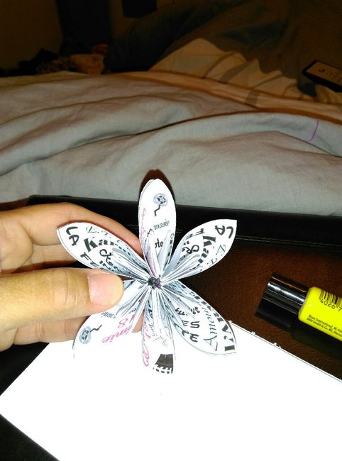 Fleur en origami - premier test : besoin d aide pour coller - 2