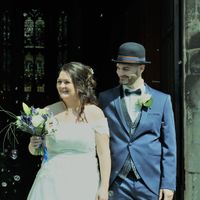 sortie église avec bulles