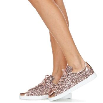  Chaussures plates - 1