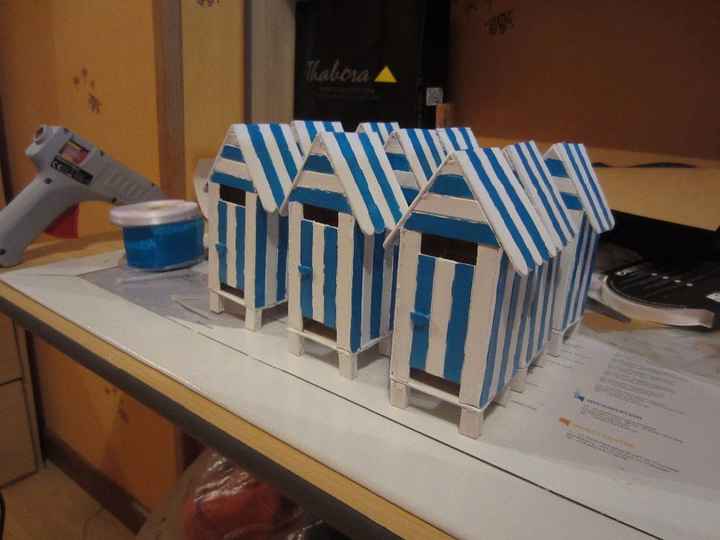 Cabanons peints mais pas fini