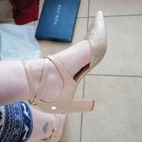 Chaussures blanches ou couleur ? - 1