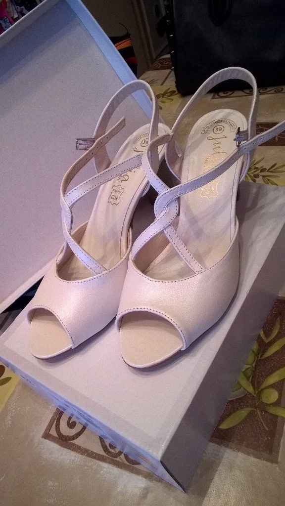 Enfin j'ai trouvé mes chaussures pour la cérémonie mais je changerai pour danser