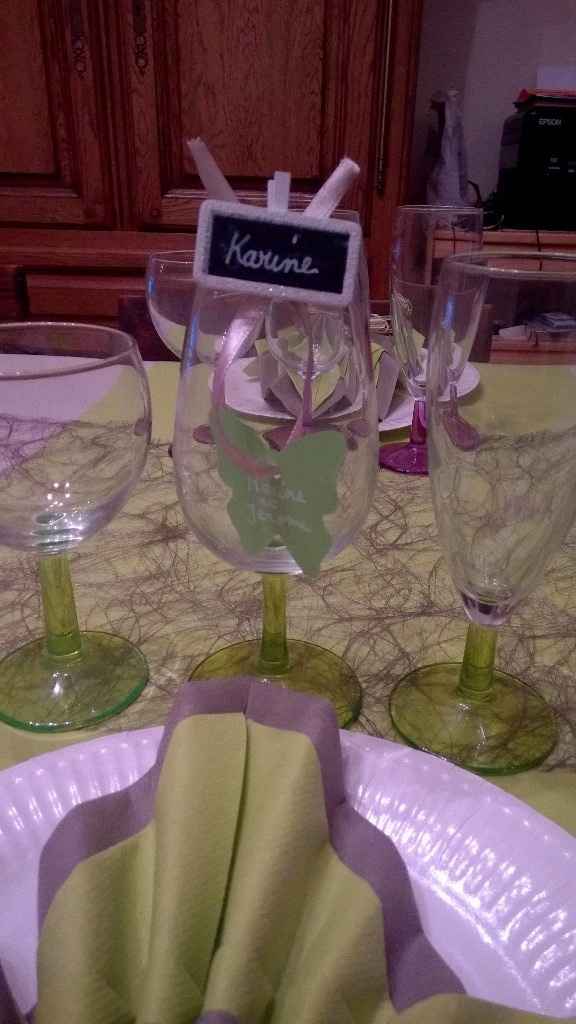 en forme de feuille avec fil de raphia