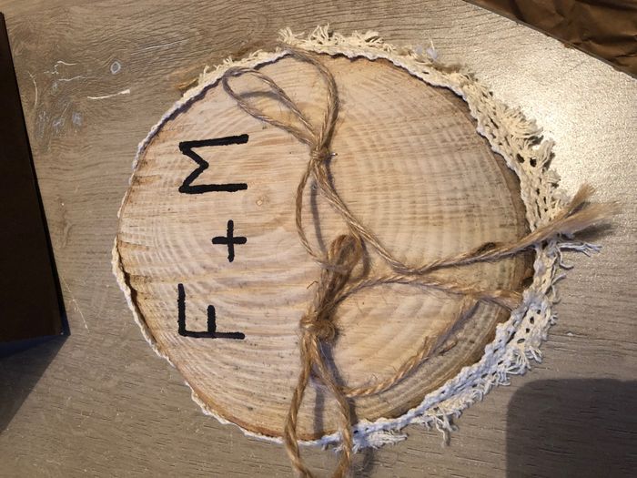 Support pour apporter les alliances - 2