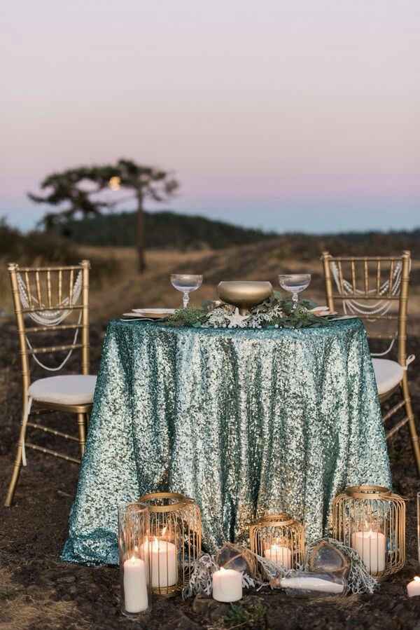 Table glitter