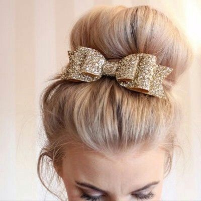 8) Chignon à noeud
