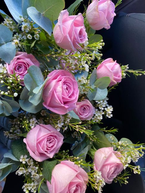 J-1… j’ai récupéré mes fleurs 🌺  on décore la salle - 3