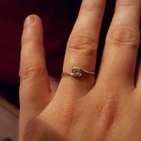 Jacques a dit : "Montre ta bague de fiançailles" ! - 1