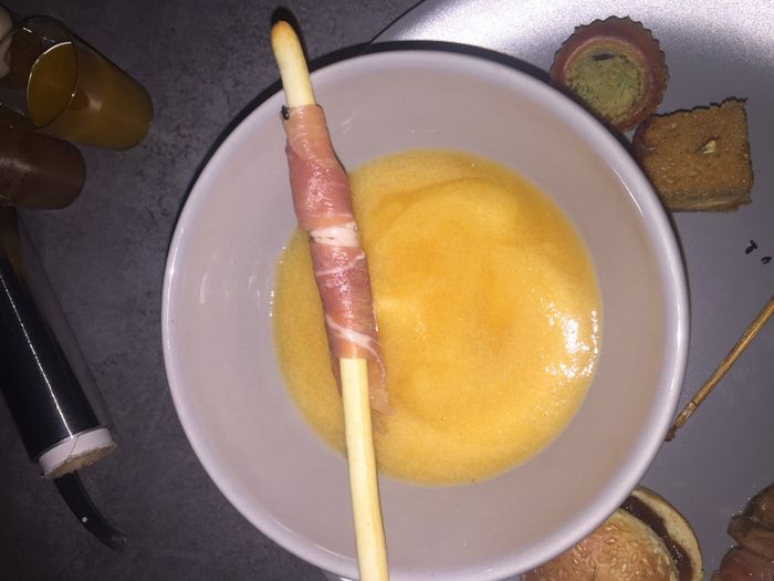 On viens de goûter notre repas - 1