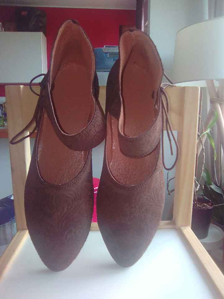 Nos chaussures - 1