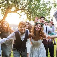 Trouve les 7 différences et remporte une récompense pour tes témoins 🎁 - 1