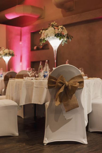 Salle : Grange aux ormes, Fleurs : Et l’eau dit