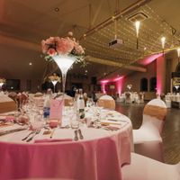 Salle : Grange aux Ormes, Fleurs : Et l’eau dit
