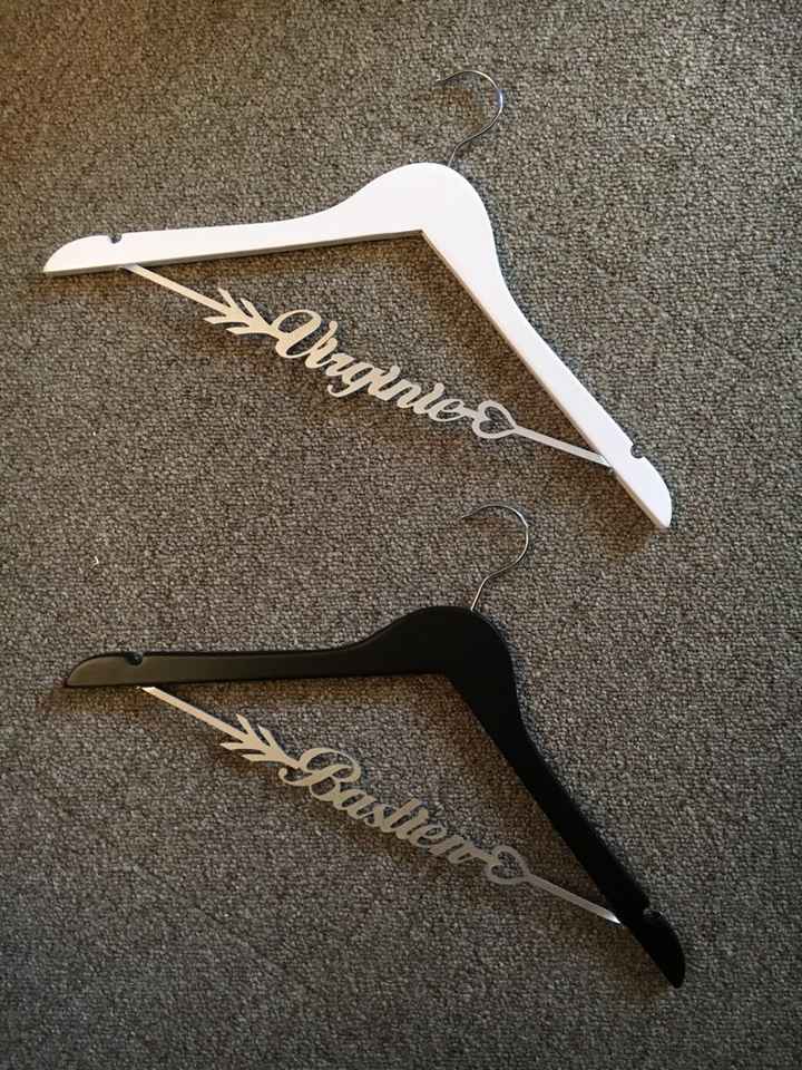 Cintres personnalisés - 1