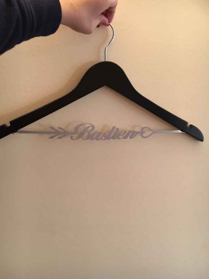 Cintres personnalisés - 3