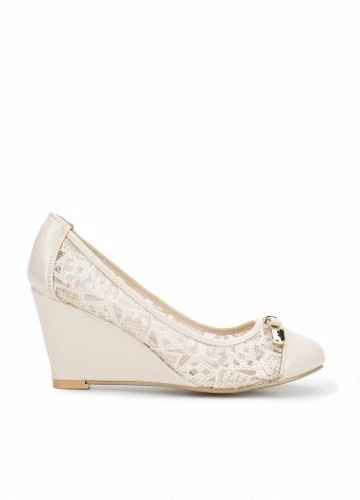 2. Escarpins dentelle beige