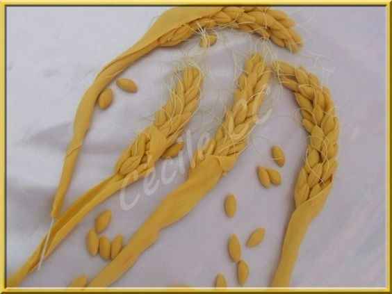 en pâte à sucre pour la déco de la pièce montée