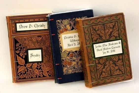 6. Le vieux livre récupéré et customisé (vous pouvez passez une couche de peinture blanche sur les p