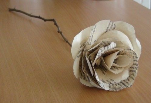 1. La rose en papier récup'