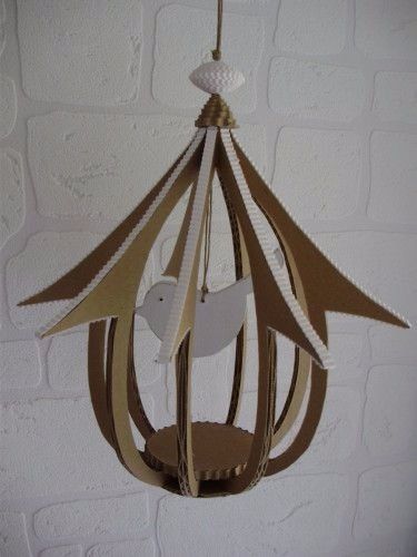 5. Une cage à oiseaux