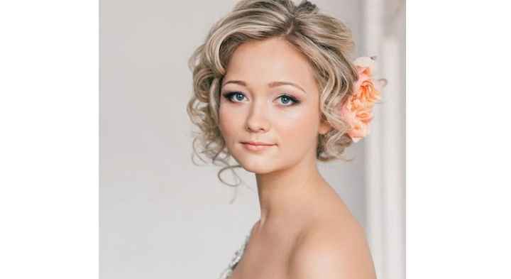 Coiffure mariée cheveux courts - 32