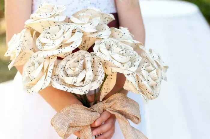 Bouquet mariée sans fleur ou fausse fleur - 9
