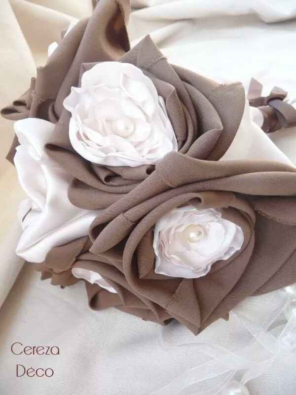 Bouquet mariée sans fleur ou fausse fleur - 10