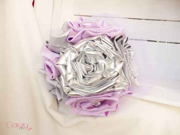 Bouquet mariée sans fleur ou fausse fleur - 11