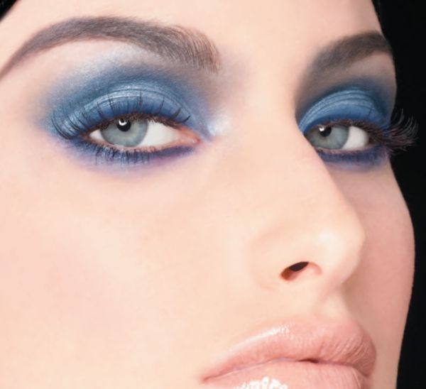 Make up smoky - 18
