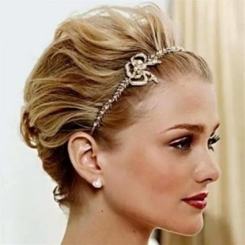 Coiffure mariée cheveux courts - 15