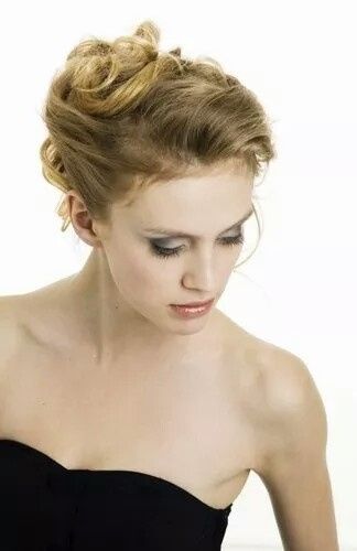 Coiffure mariée cheveux mi long - 1