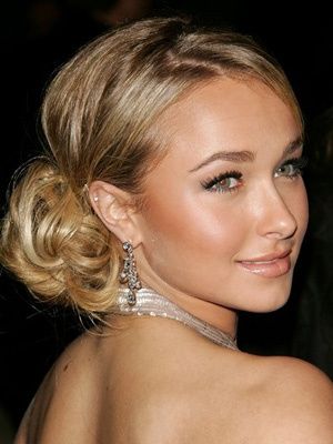Coiffure mariée cheveux mi long - 35
