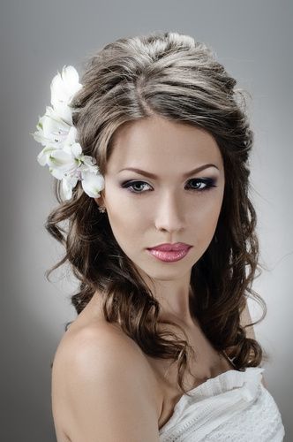 Coiffure mariée cheveux mi long - 39
