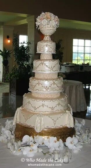 Wedding cake géant <img class=