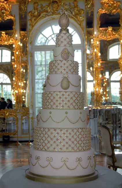 Wedding cake géant <img class=