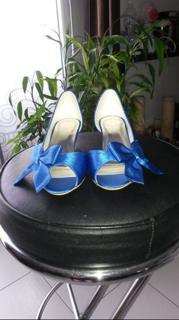 Mes chaussures bleu!!