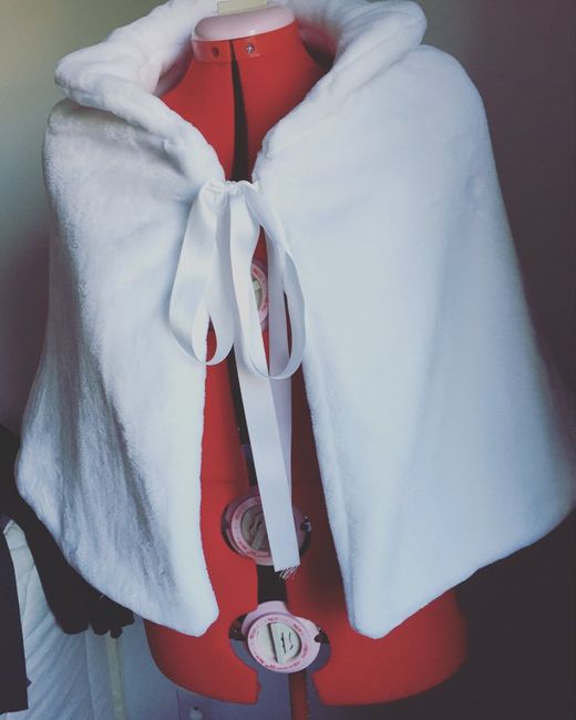 Ma cape de mariée fait main - 1