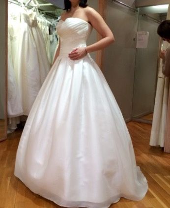 Robes de mariées en satin - 1