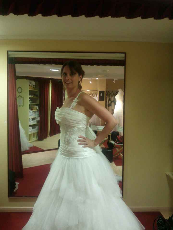 Voici une autre facon de porter opéra avec une doublure au niveau du bustier transparent