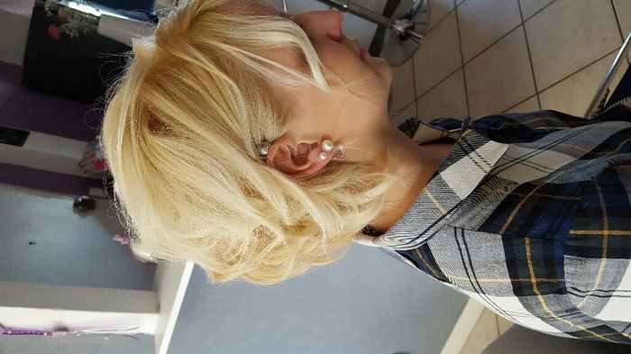 Second essai coiffure : je n'aime toujours pas. - 1