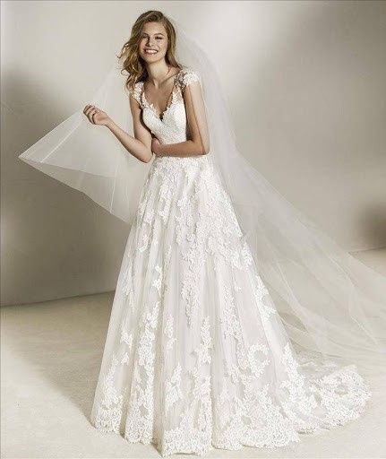 As-tu un modèle de robe à ton nom ? 3