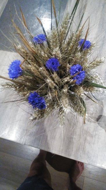 Bouquet sur les tables des invités - 2